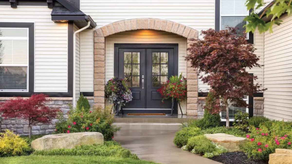 How Do New Replacement Doors Help Keep Maryland Homes More Comfortable Year-Round?